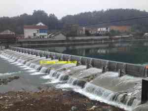 翻板钢制、不锈钢、翻板坝、平板、水力翻板闸门优质厂家综合推荐