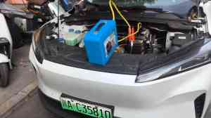 成都送油、补胎、救援、拖车、换胎服务优质选择,为您出行保驾护航