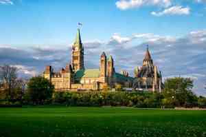 广东地区加拿大移民服务推荐：涵盖流程、政策、费用等多方面咨询