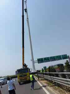 道路监控杆加工厂推荐:多功能、国标、高速监控杆及L型八棱杆定做源头厂家