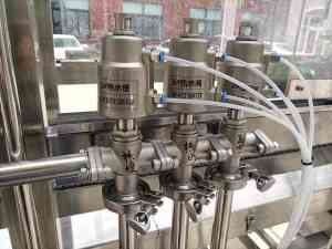 全自动灌装生产线、啤酒桶清洗灌装线等厂家推荐：专业定制之选