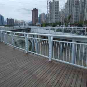 市政/防撞/桥梁/道路/花箱护栏厂家推荐:优质护栏批发源头之选