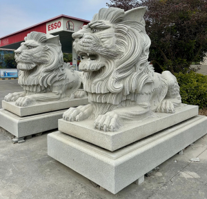 镇宅石雕狮子供货厂家推荐：武汉汉白玉石狮子优质厂家揭秘
