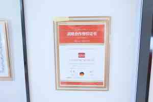 乌鲁木齐封阳台系统窗厂家推荐：框景等品牌打造高品质阳台封窗方案