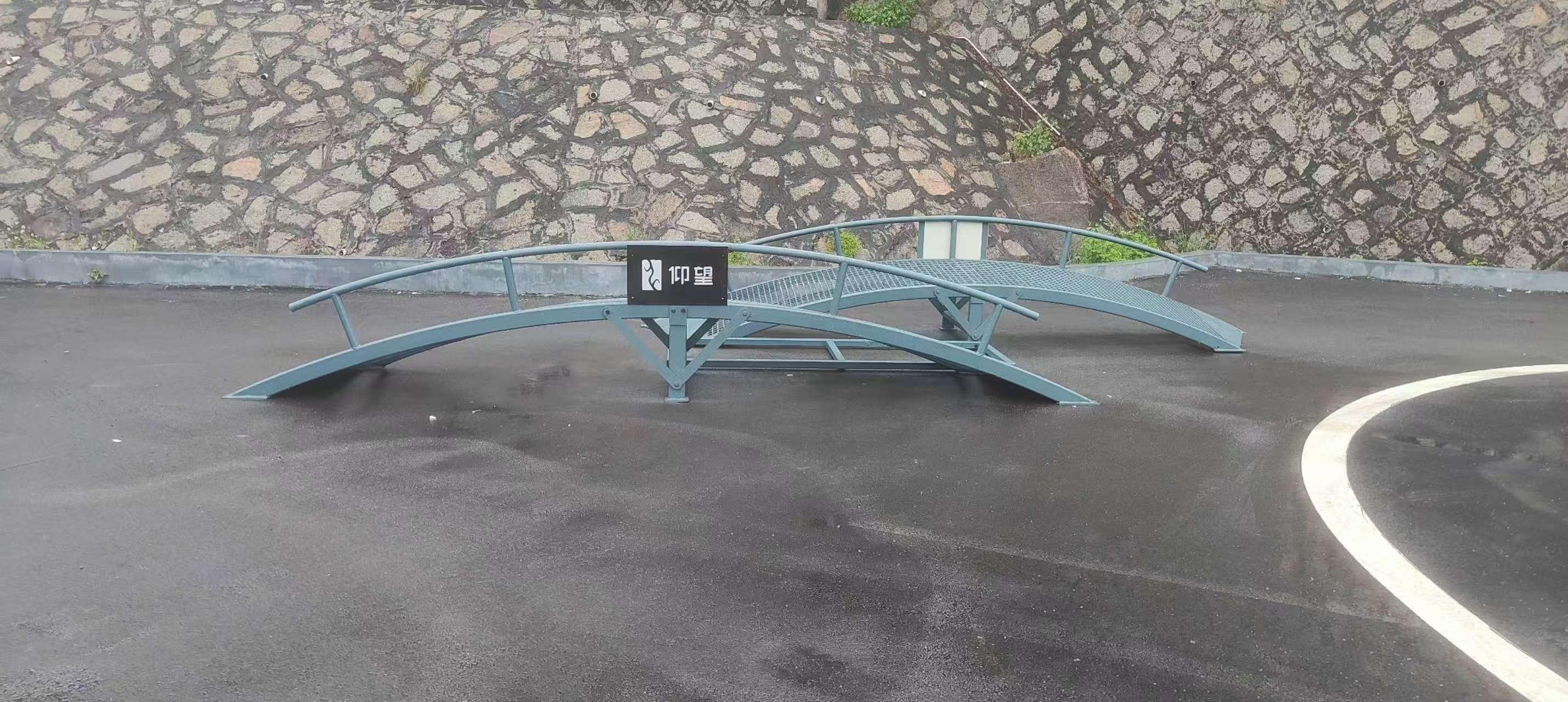 汽车试驾道具相关图片