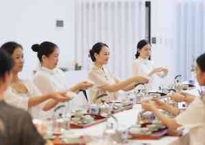 海南多地茶艺服务大揭秘:中级培训、传统文化与茶席设计一应俱全