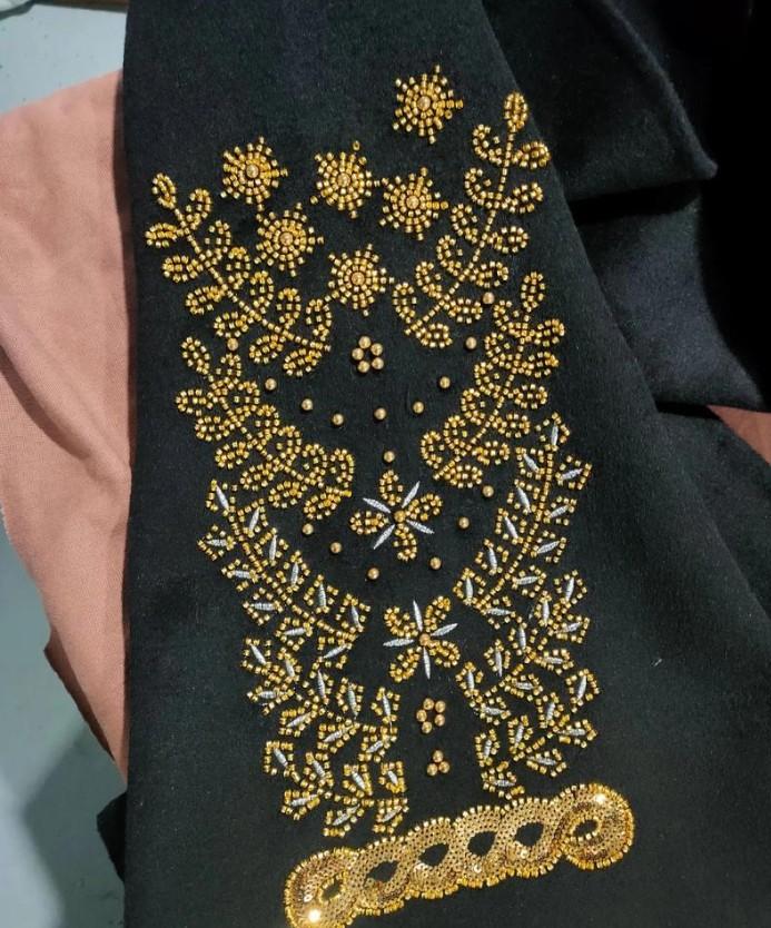 天富绣花厂绣品示例2