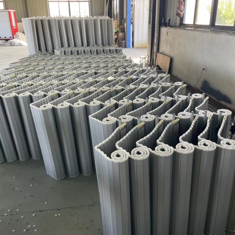 消防车卷帘门fire truck roll-up door
