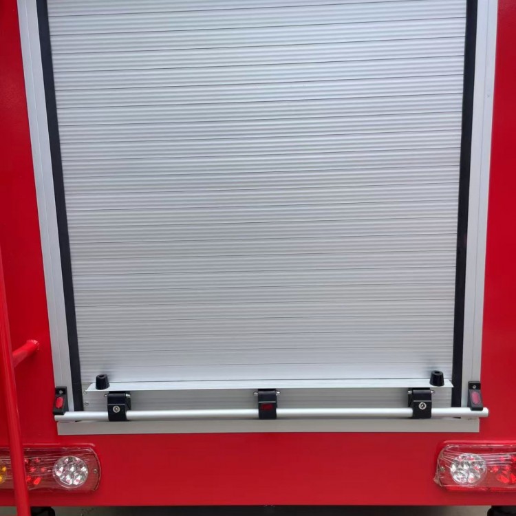 消防车卷帘门fire truck roll-up door