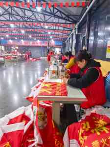 沈阳及北京网眼旗、手拉旗、沙滩旗等定制厂家推荐,厂家之沈阳市正鑫旗帜厂