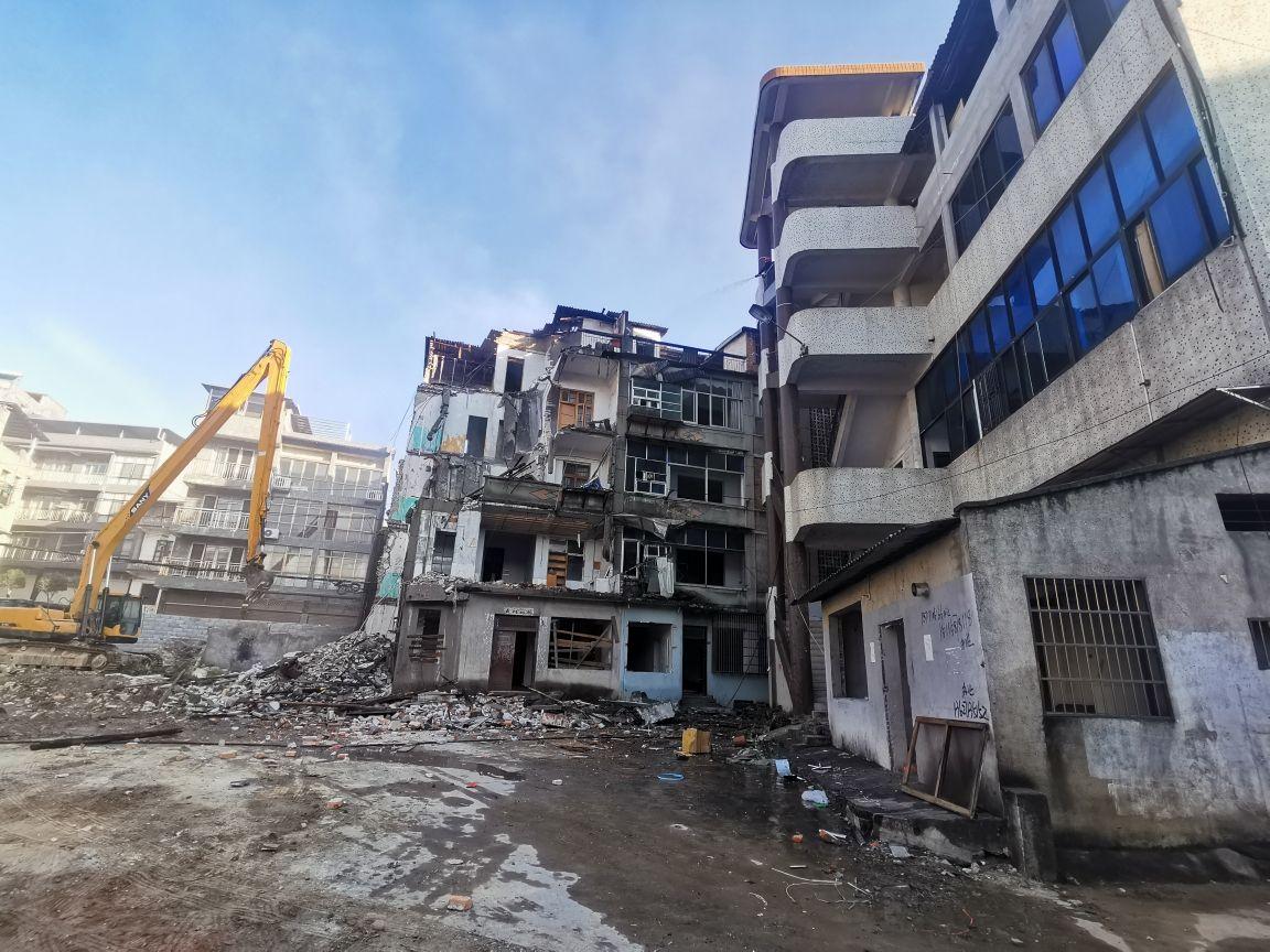 上海卡迁拆除工程有限公司施工场景