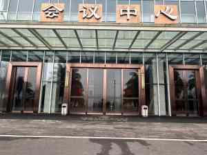 优质进口自动平移门及玻璃平滑门厂家推荐：聚焦成都华祥门业优势解析