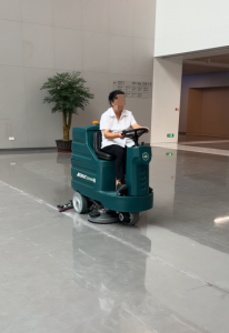小型经济型、长续航大容量等工业清洁机器人厂家推荐,聚焦霞智 GT 等