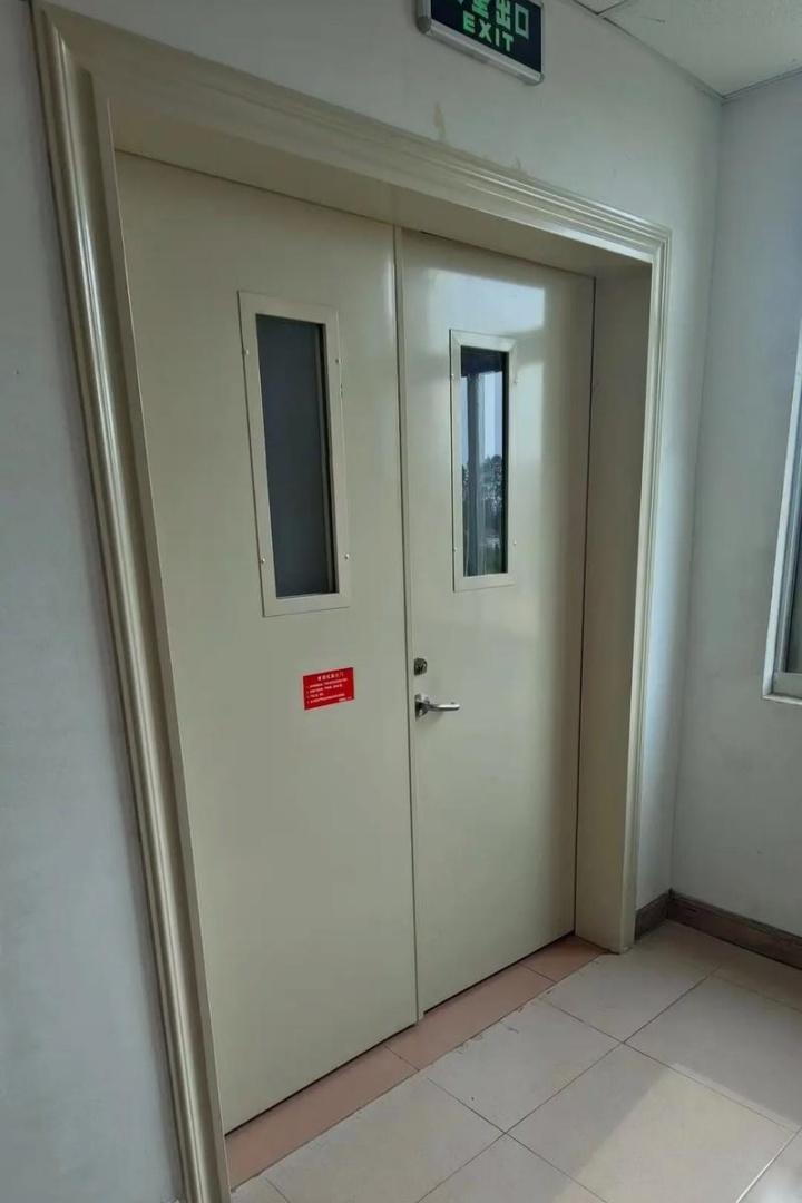 天铸门业防火门产品图