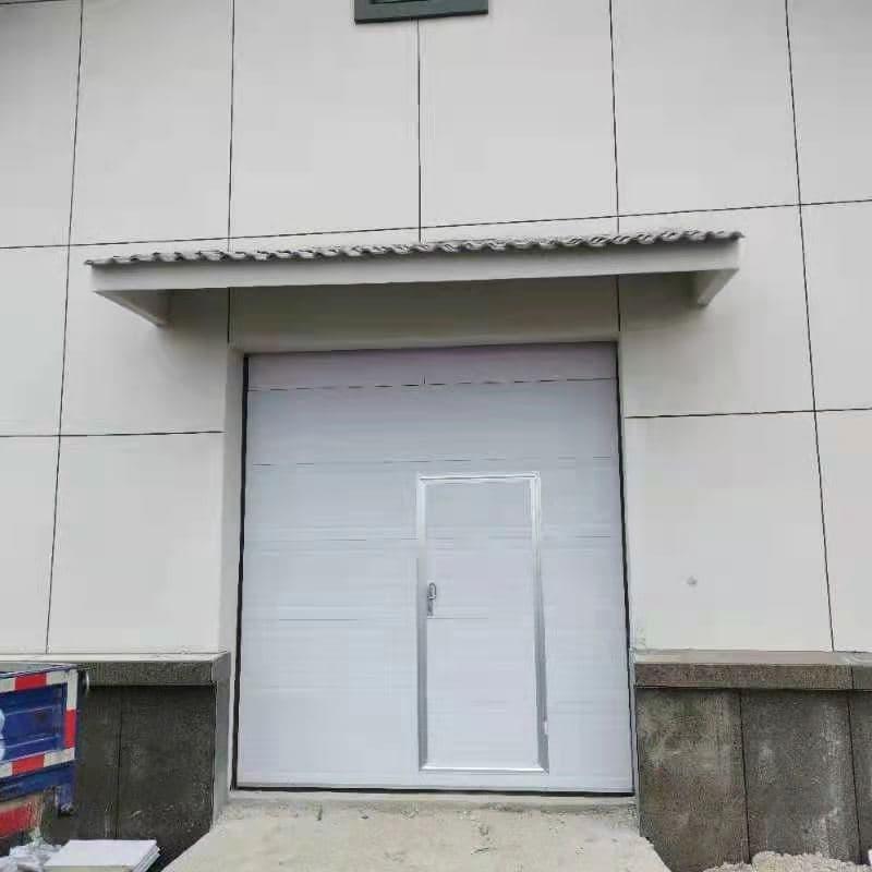 垂直提升门图片