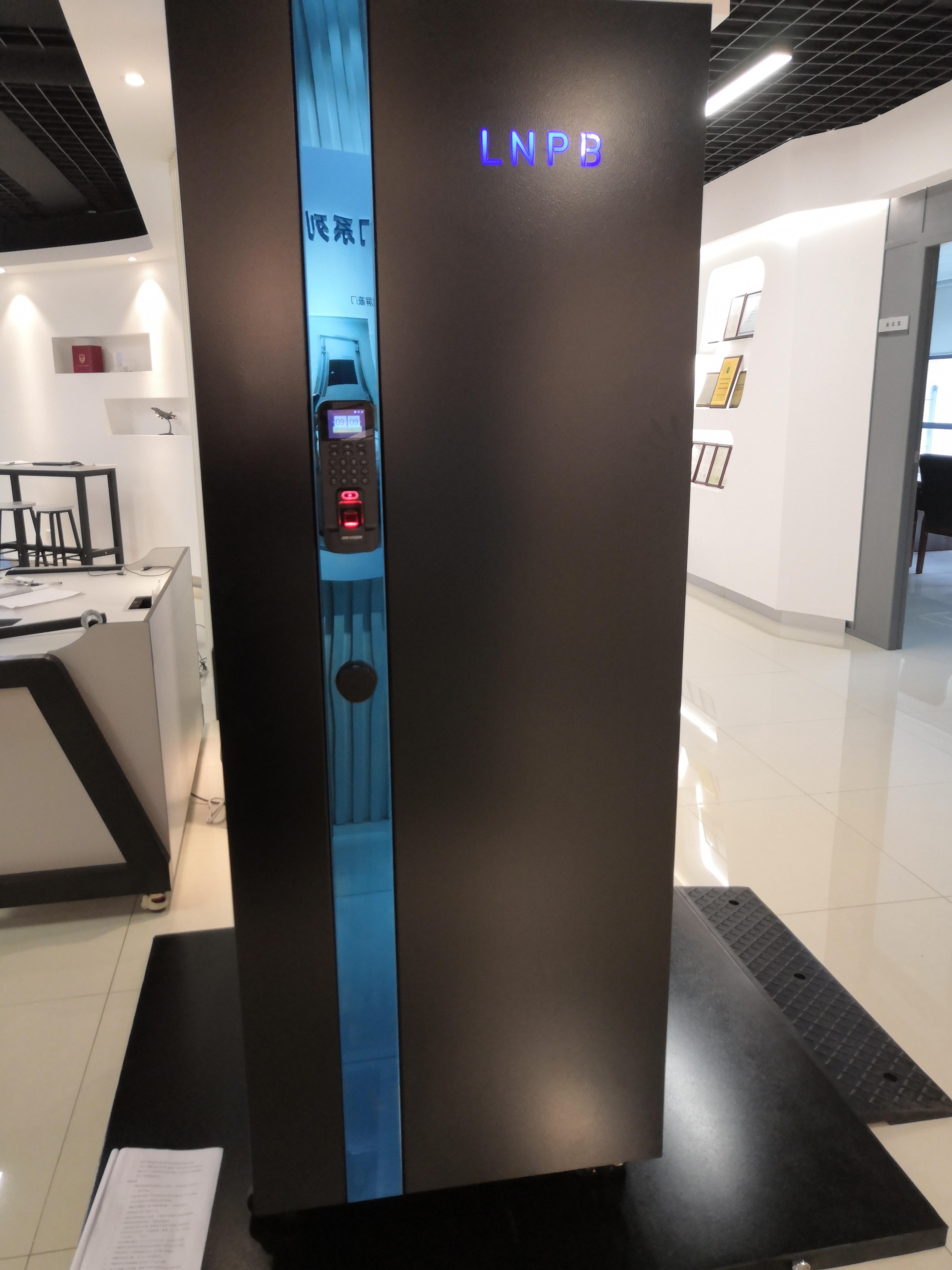 电磁屏蔽设备展示