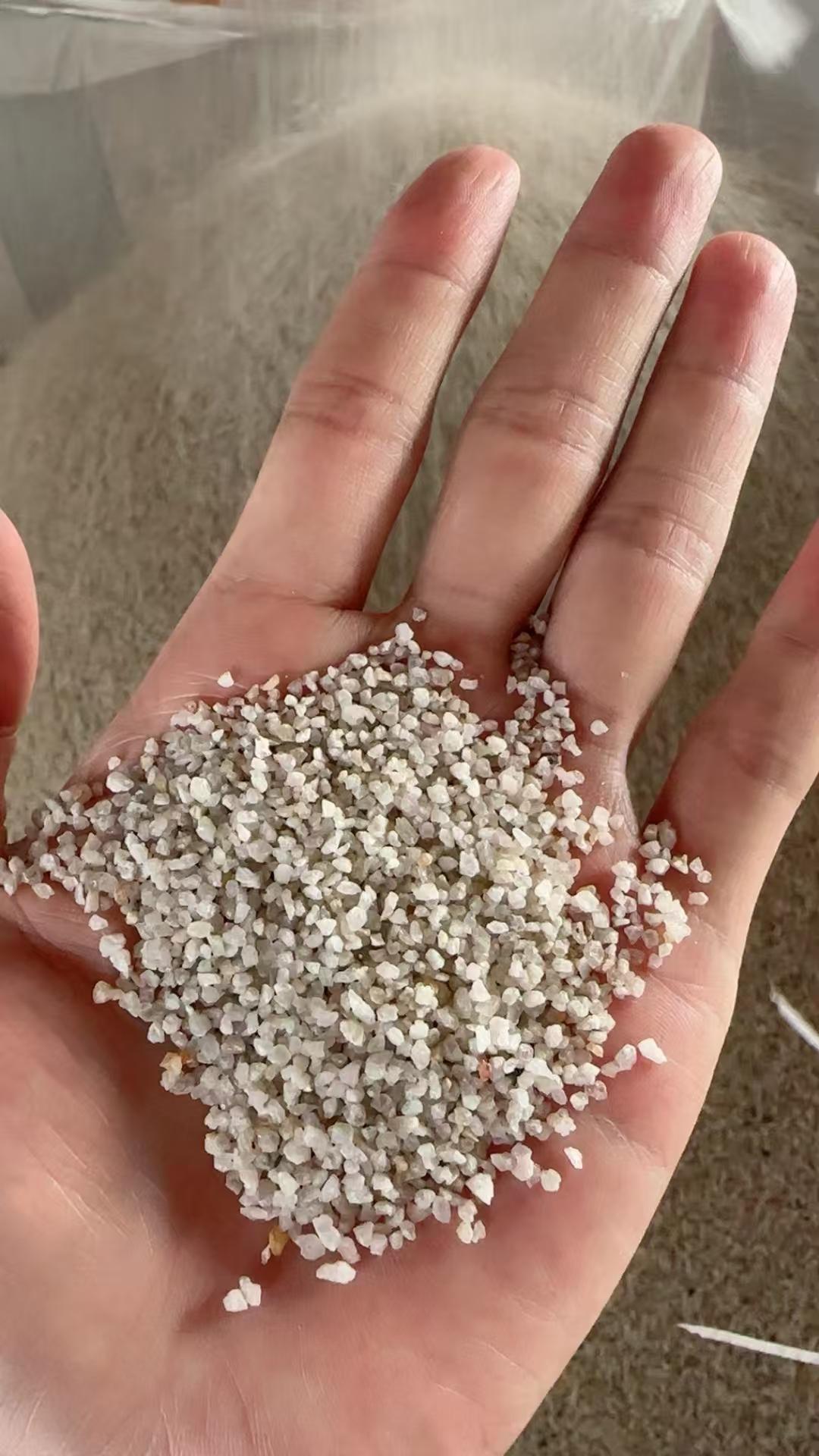 荣顺净水海砂生产场景图片