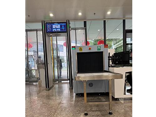 安检门设备展示