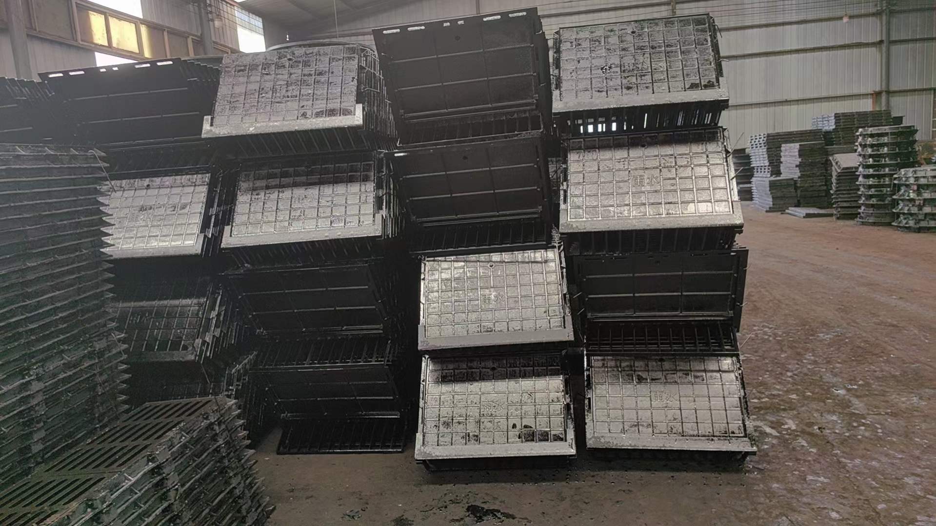 山东昌驰金属材料有限公司成品库