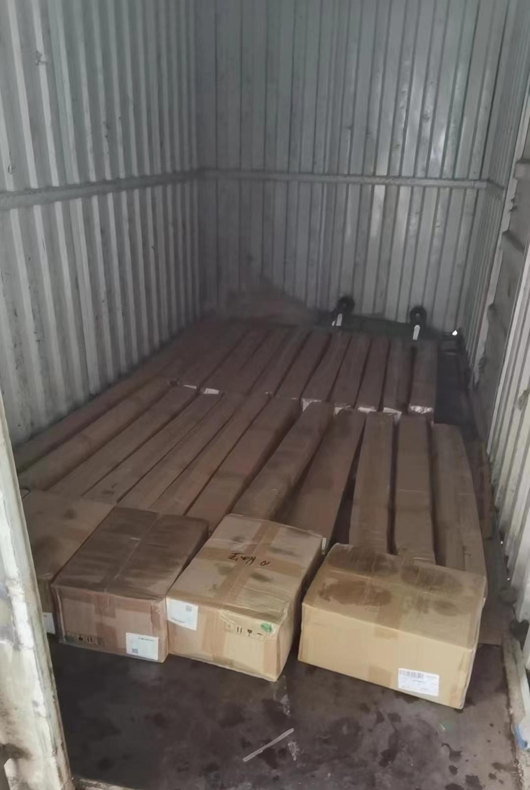 机场操作团队