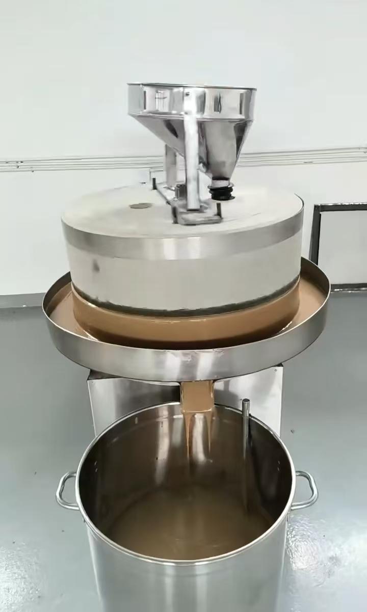 石磨设备展示