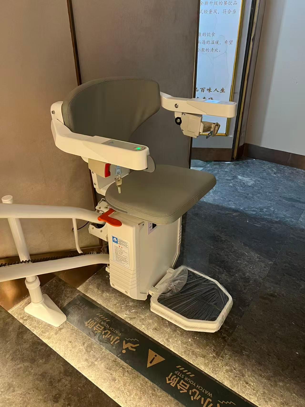 畅益家座椅电梯产品图1