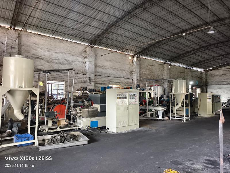 东莞市厚街达刚机械厂设备图1