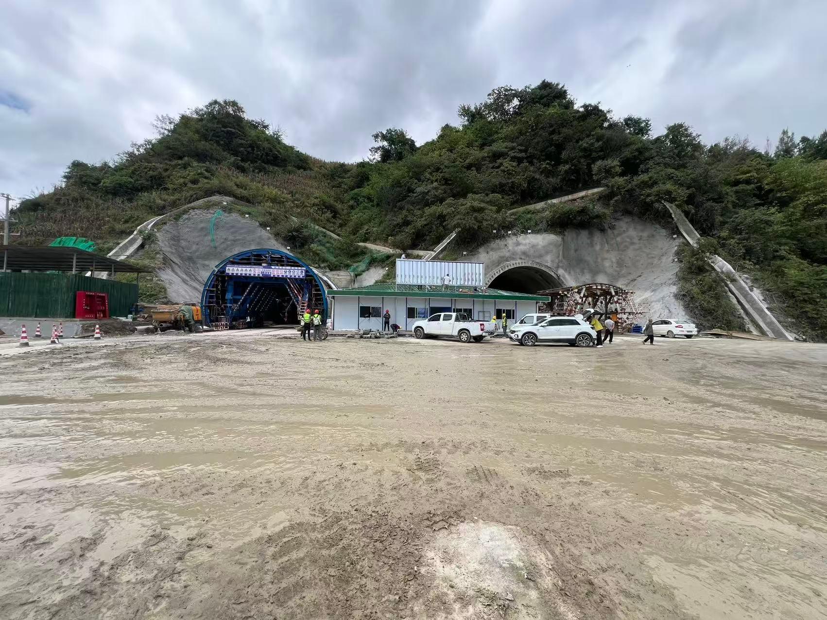 咏思信息UWB定位设备