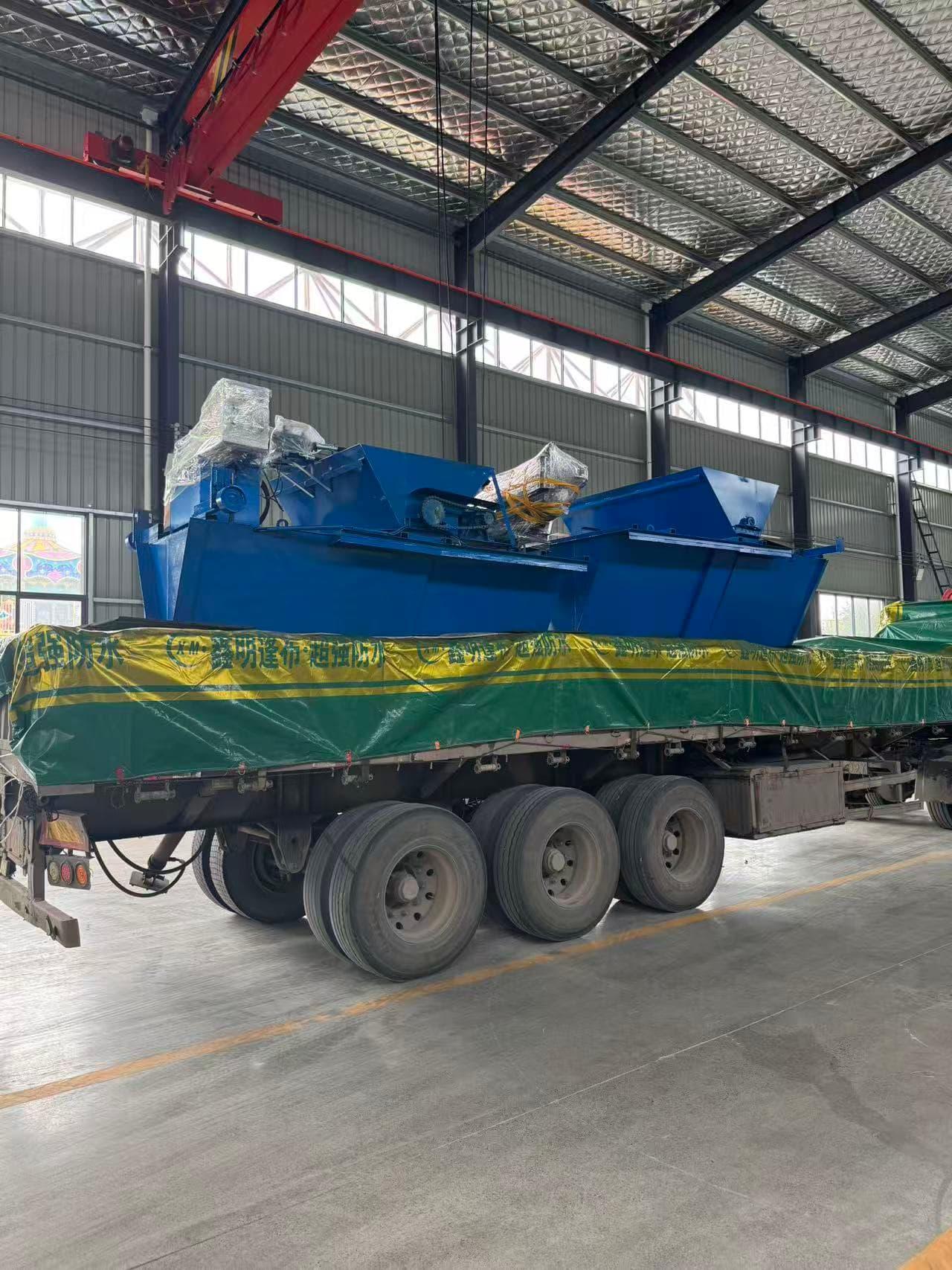 水渠成型机施工
