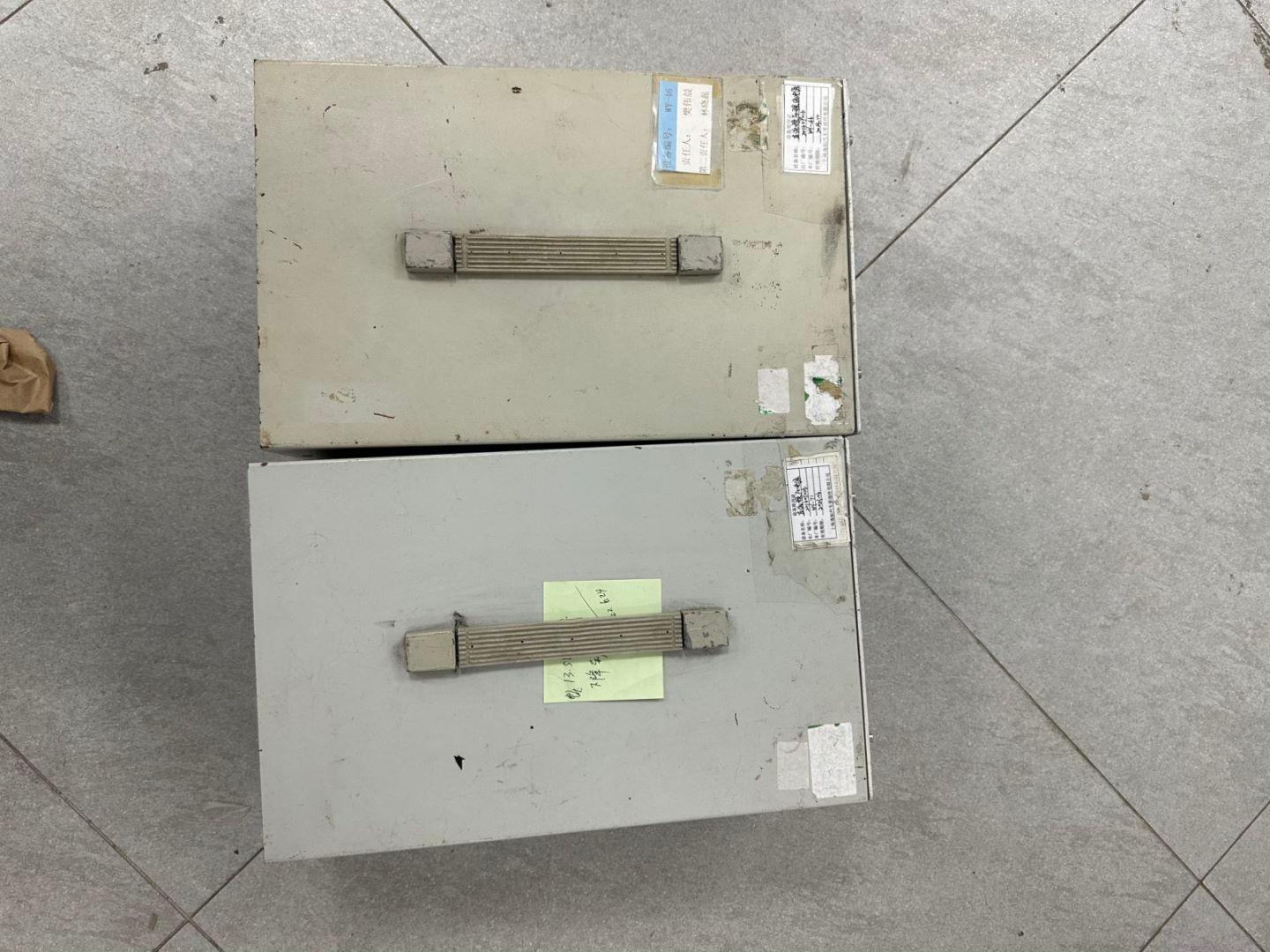 上海仰光电子维修车间