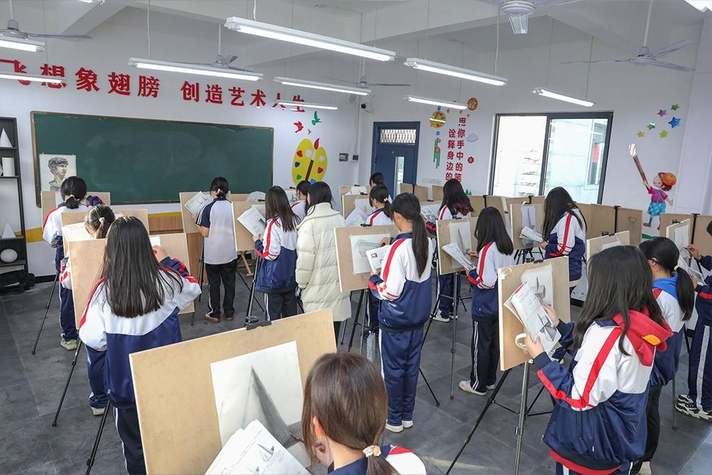 庐山市星辰技工学校校园环境