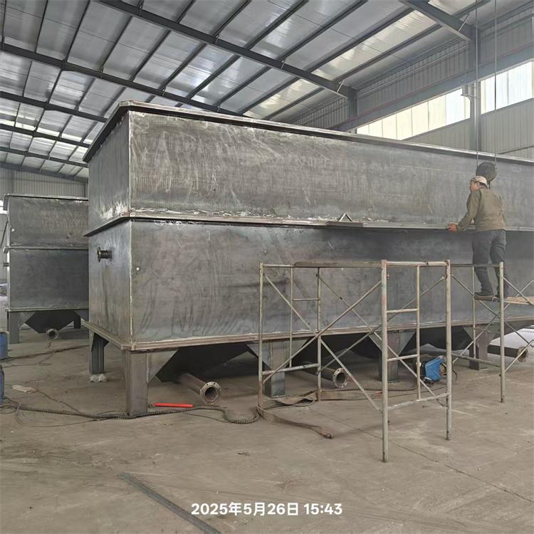 行车式刮泥机设备图