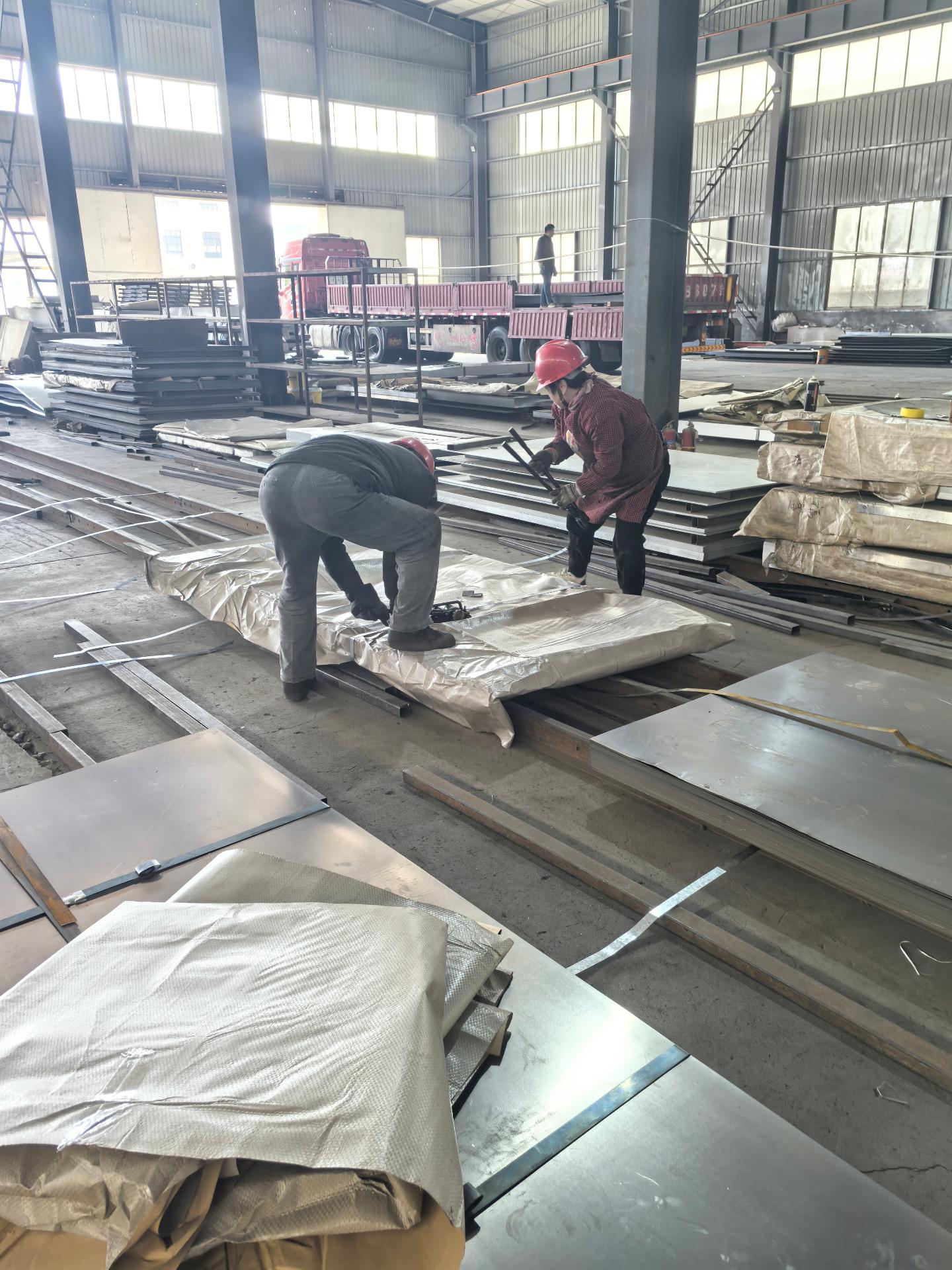 山东德鲁物资有限公司加工工位及现货库存