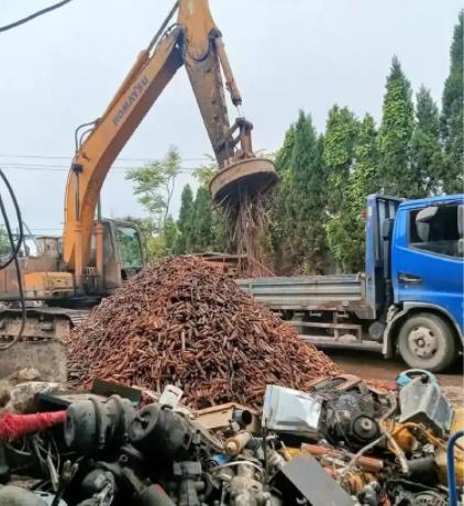 北环废钢回收加工基地现场