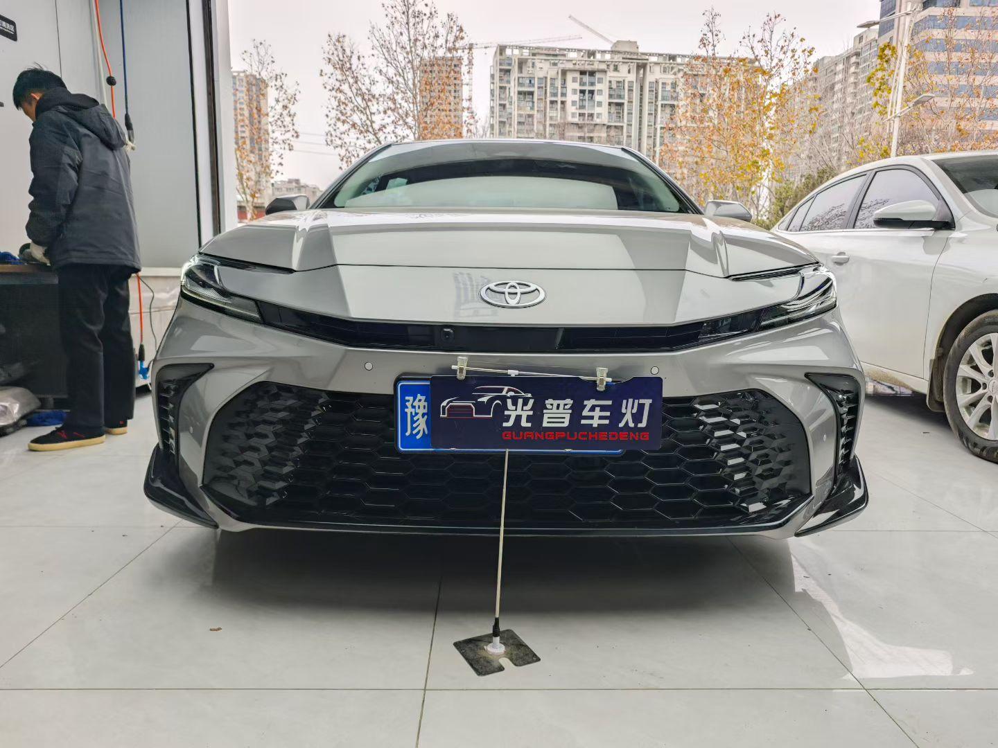 光普车灯