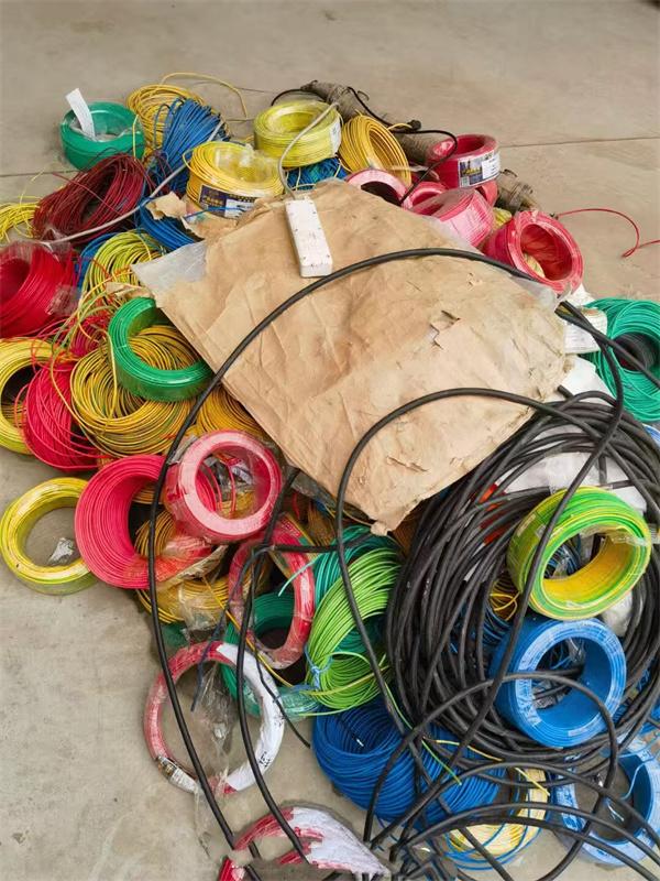 甘肃恒建泷拆除回收公司现场作业