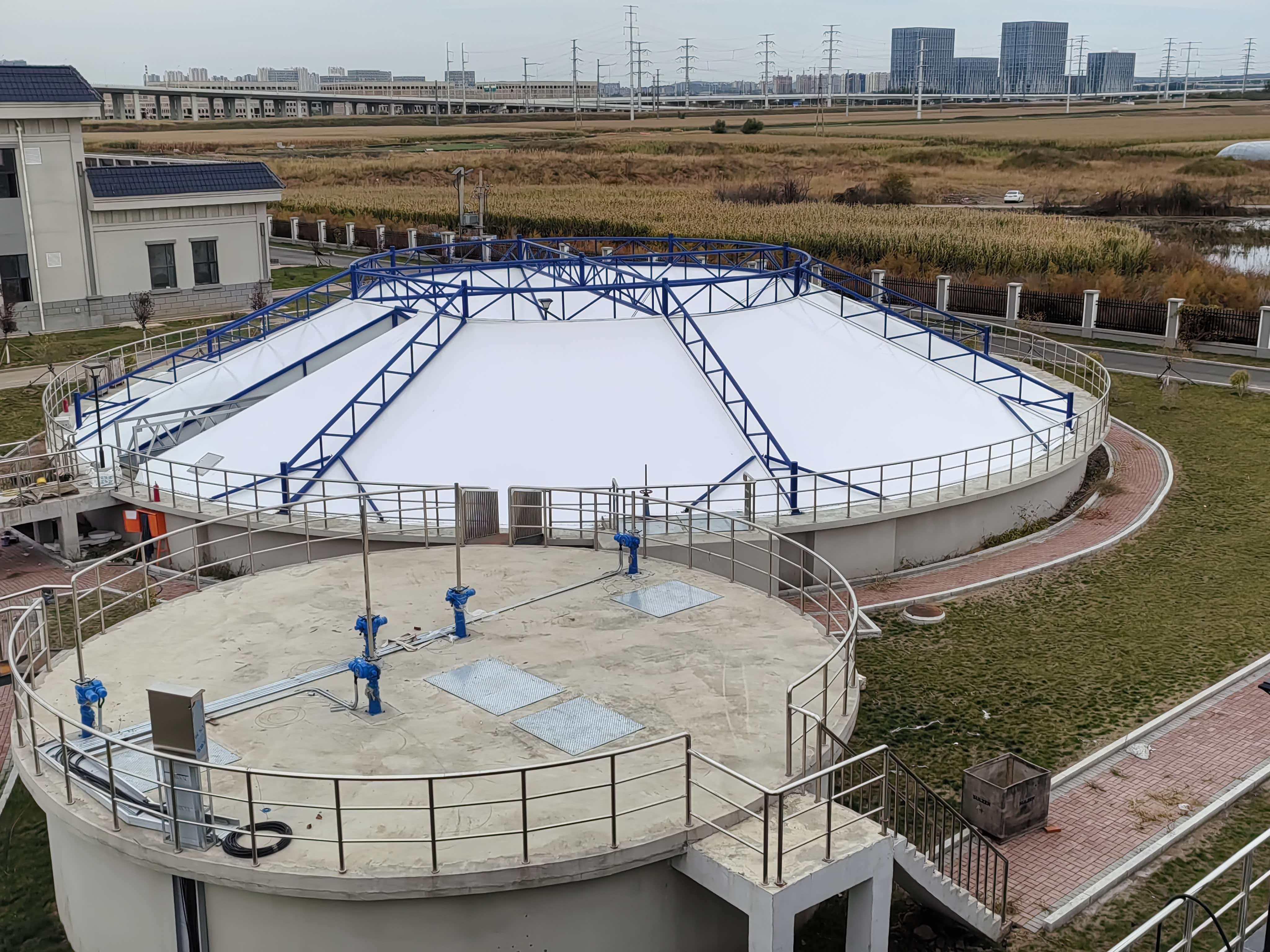 推拉篷施工现场