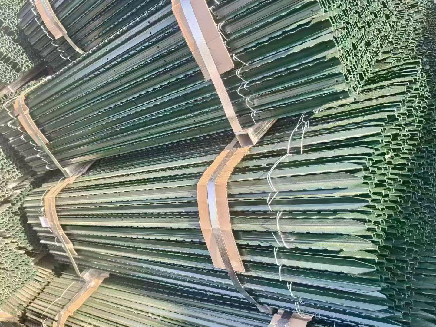 草绿花边立柱产品图