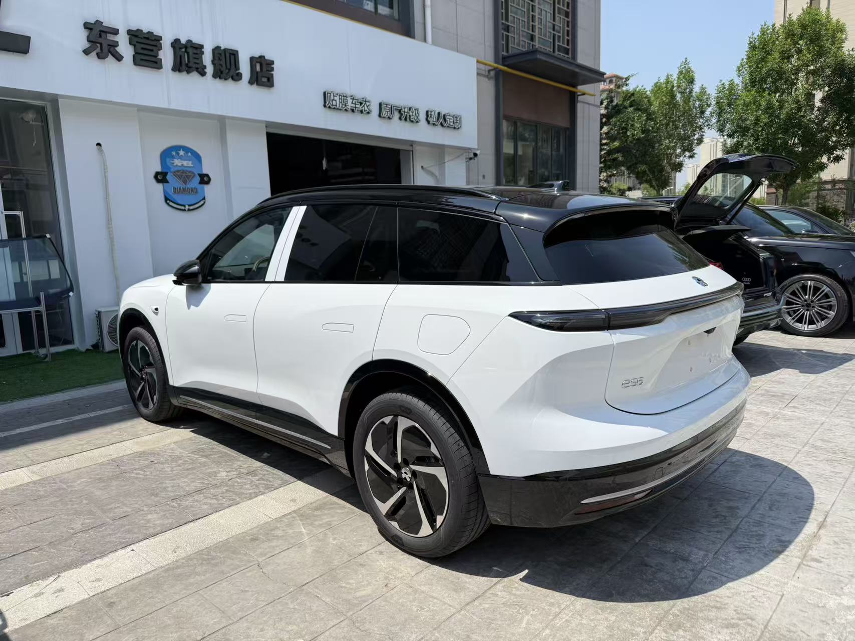 曼巴汽车服务施工车间