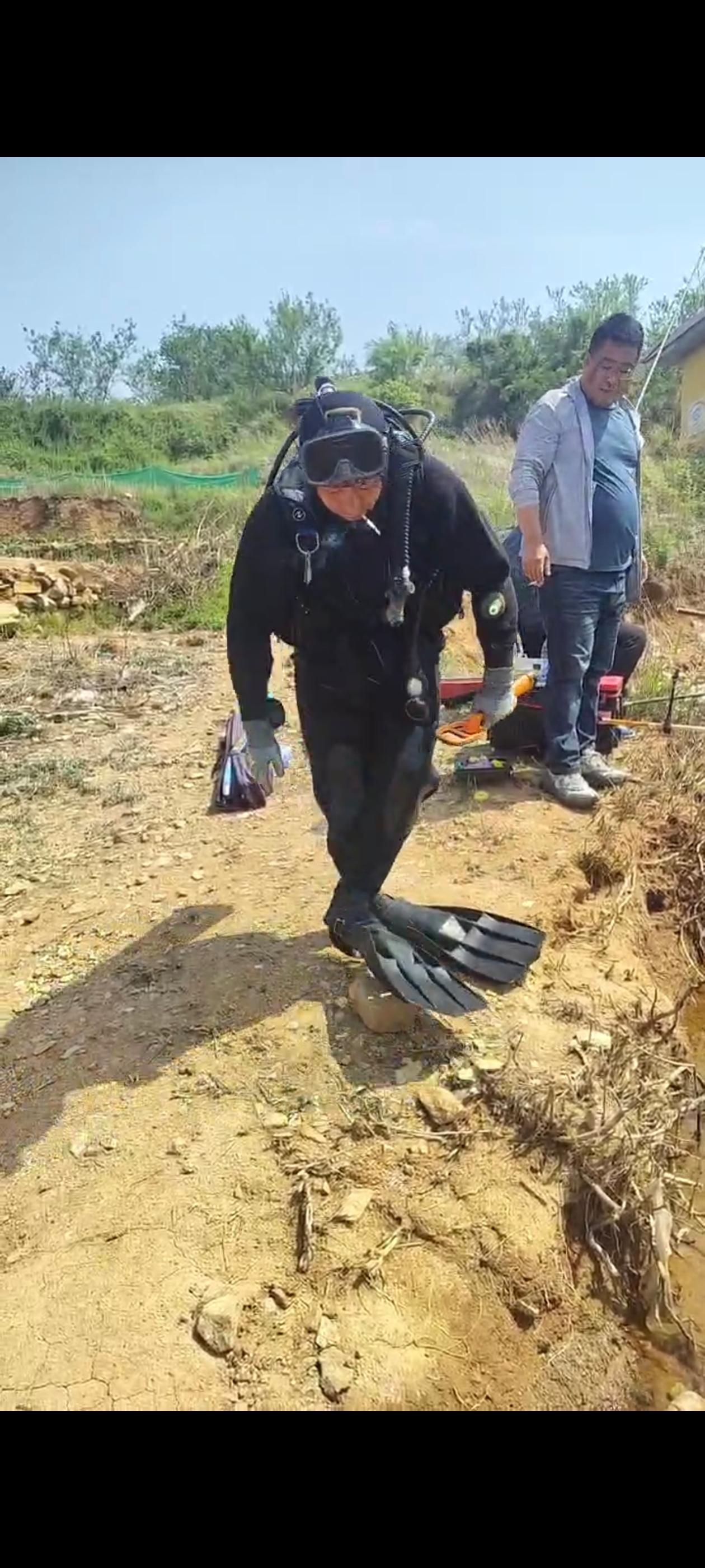 声呐探测设备作业现场