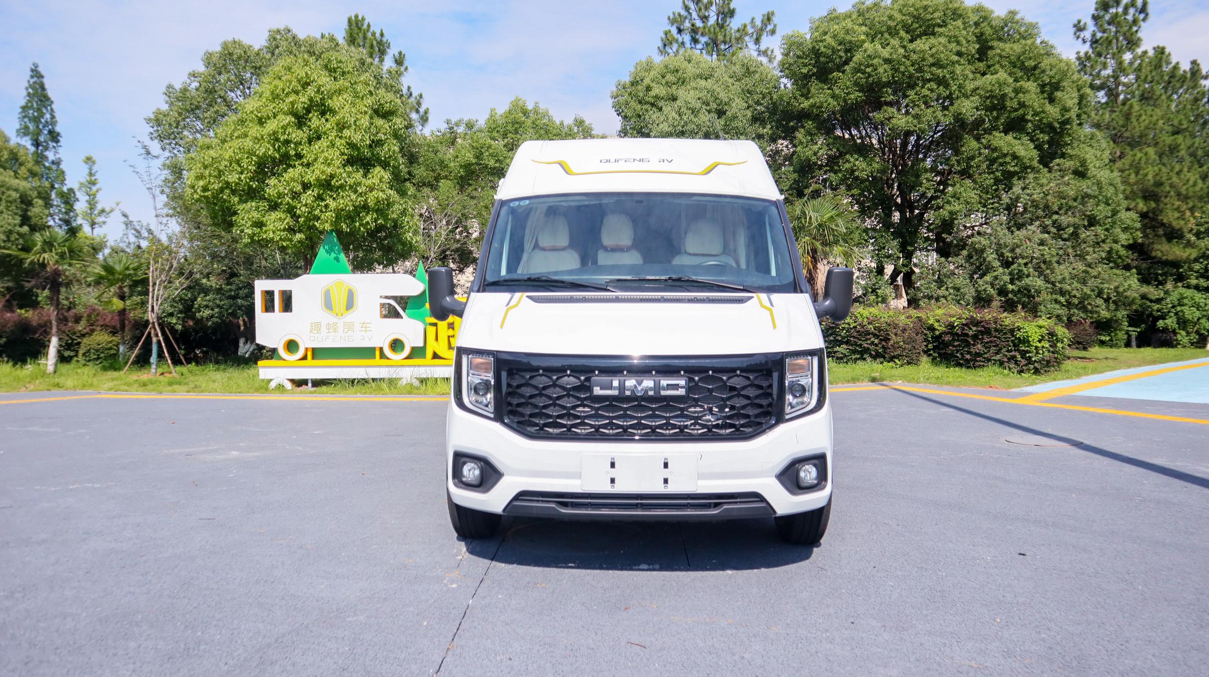 趣蜂房车