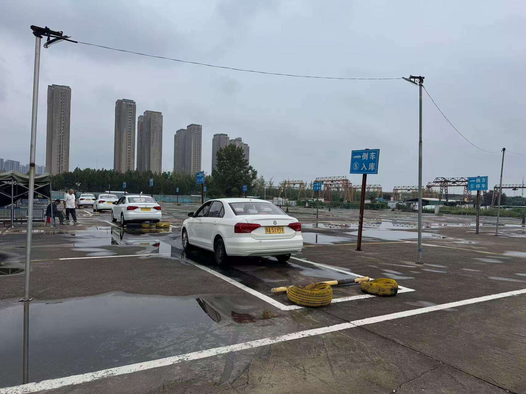 安达驾校车辆