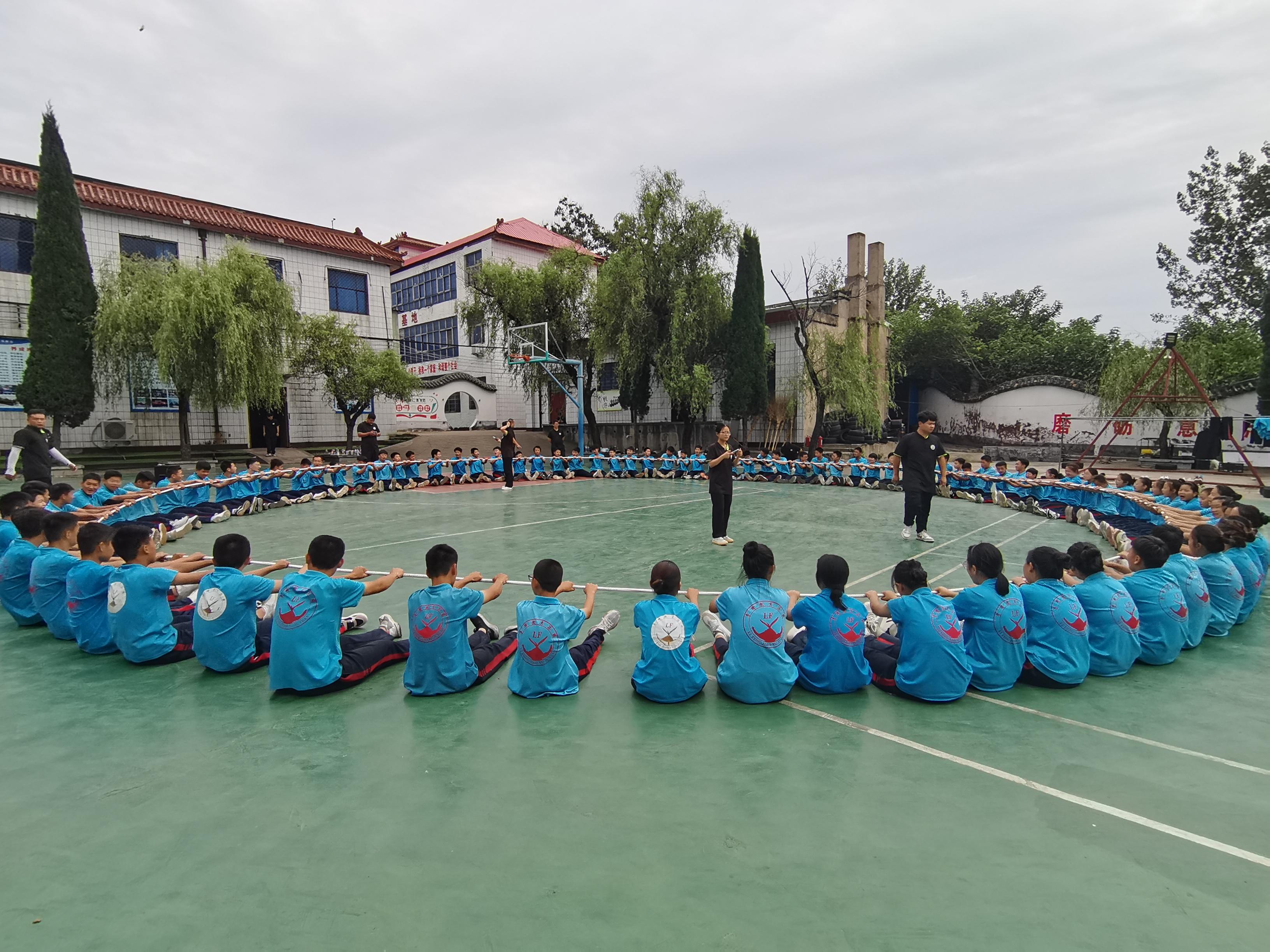 李锋教育设施