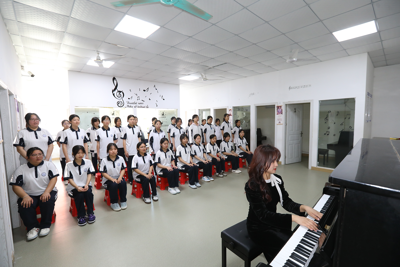 惠州西湖技工学校