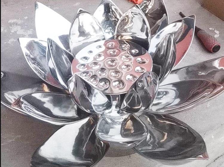 济南静雅雕塑不锈钢雕塑作品