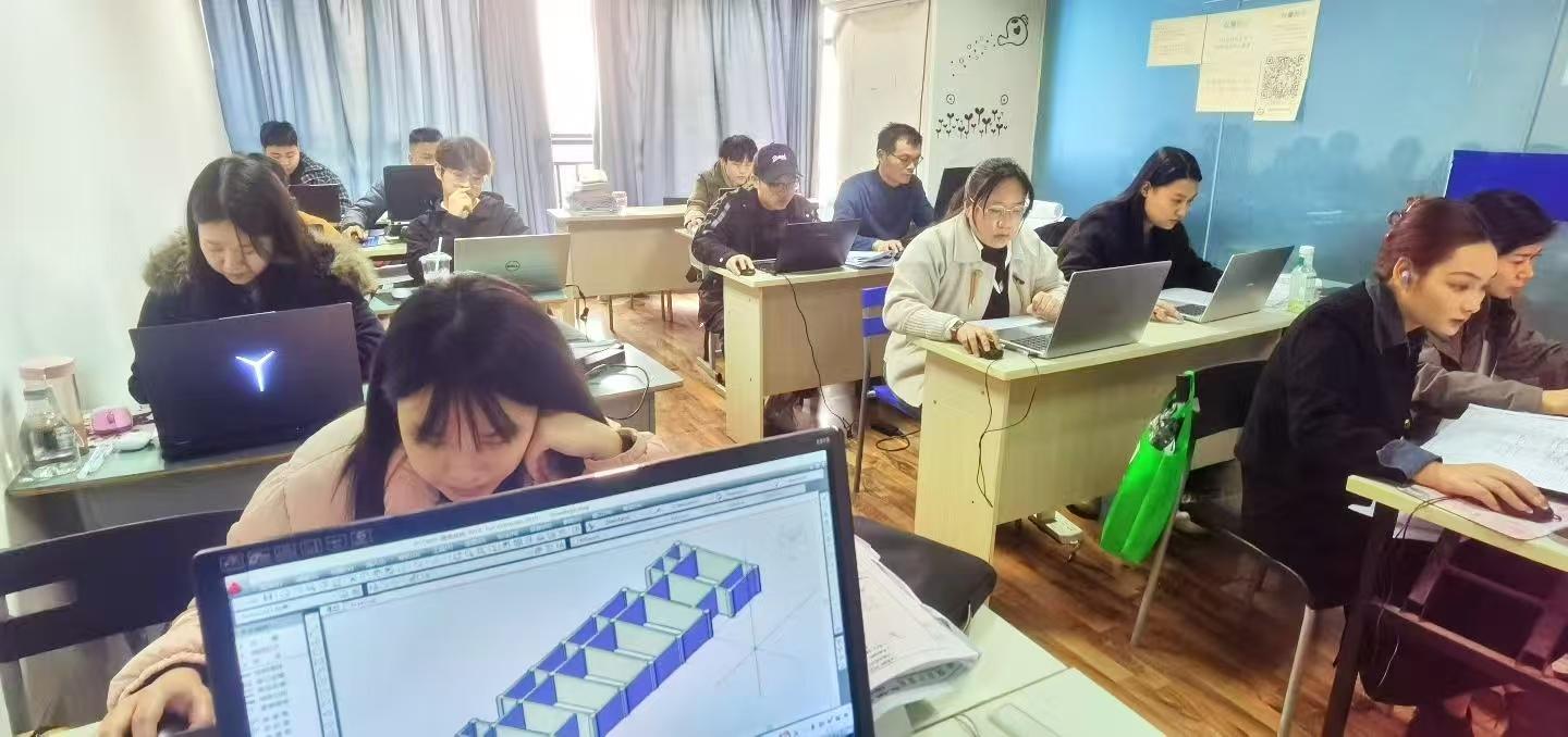 成都建皇教育咨询有限公司