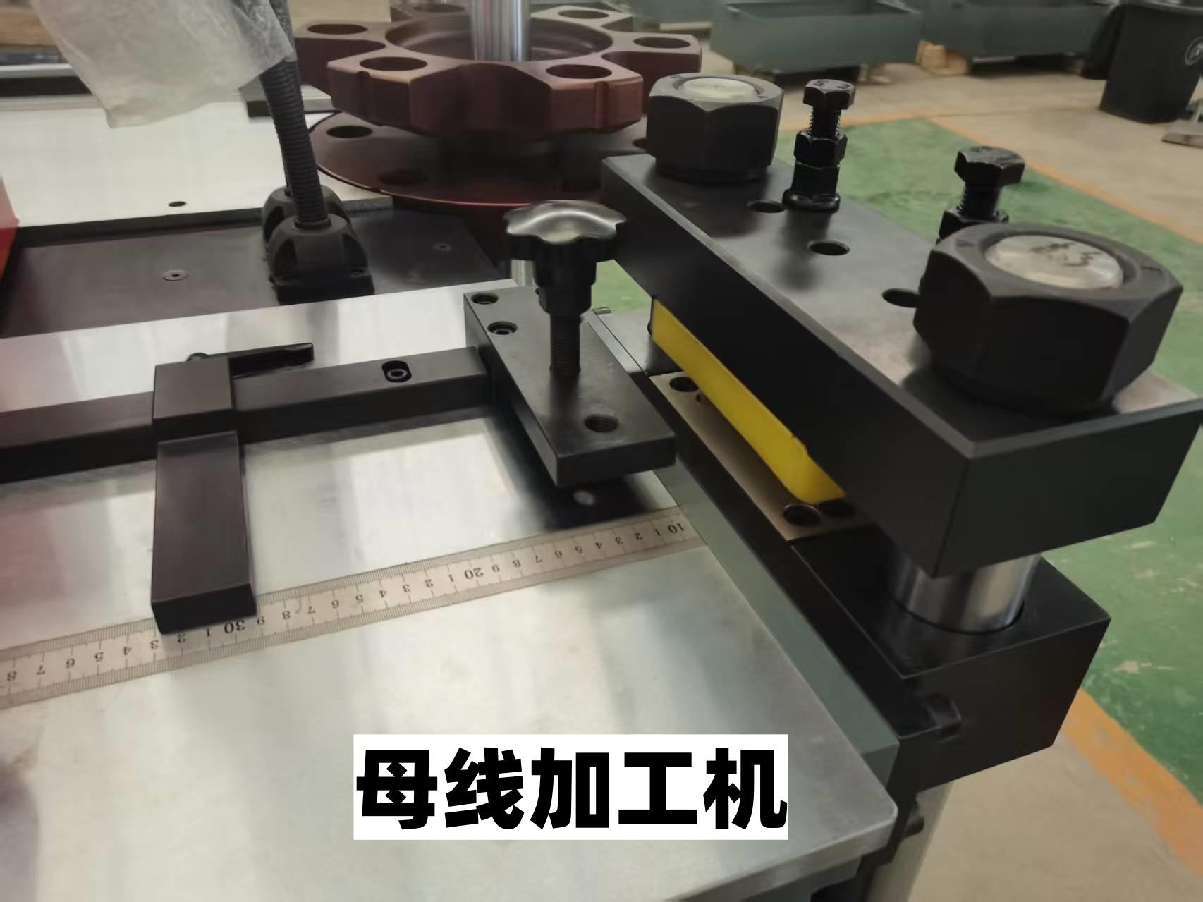 济南华浩数控设备有限公司-1