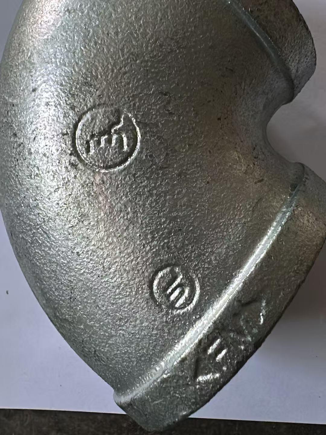 不锈钢三通