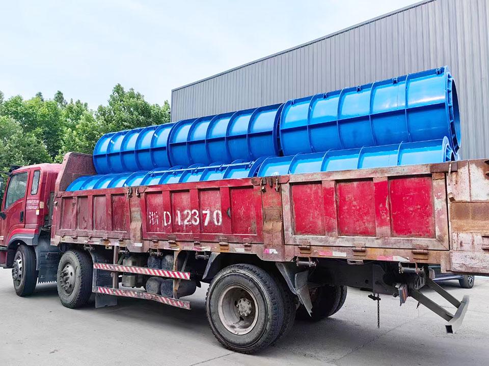 青州邦盾机械水泥管模具