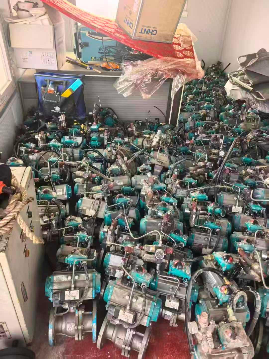 二手设备仓库